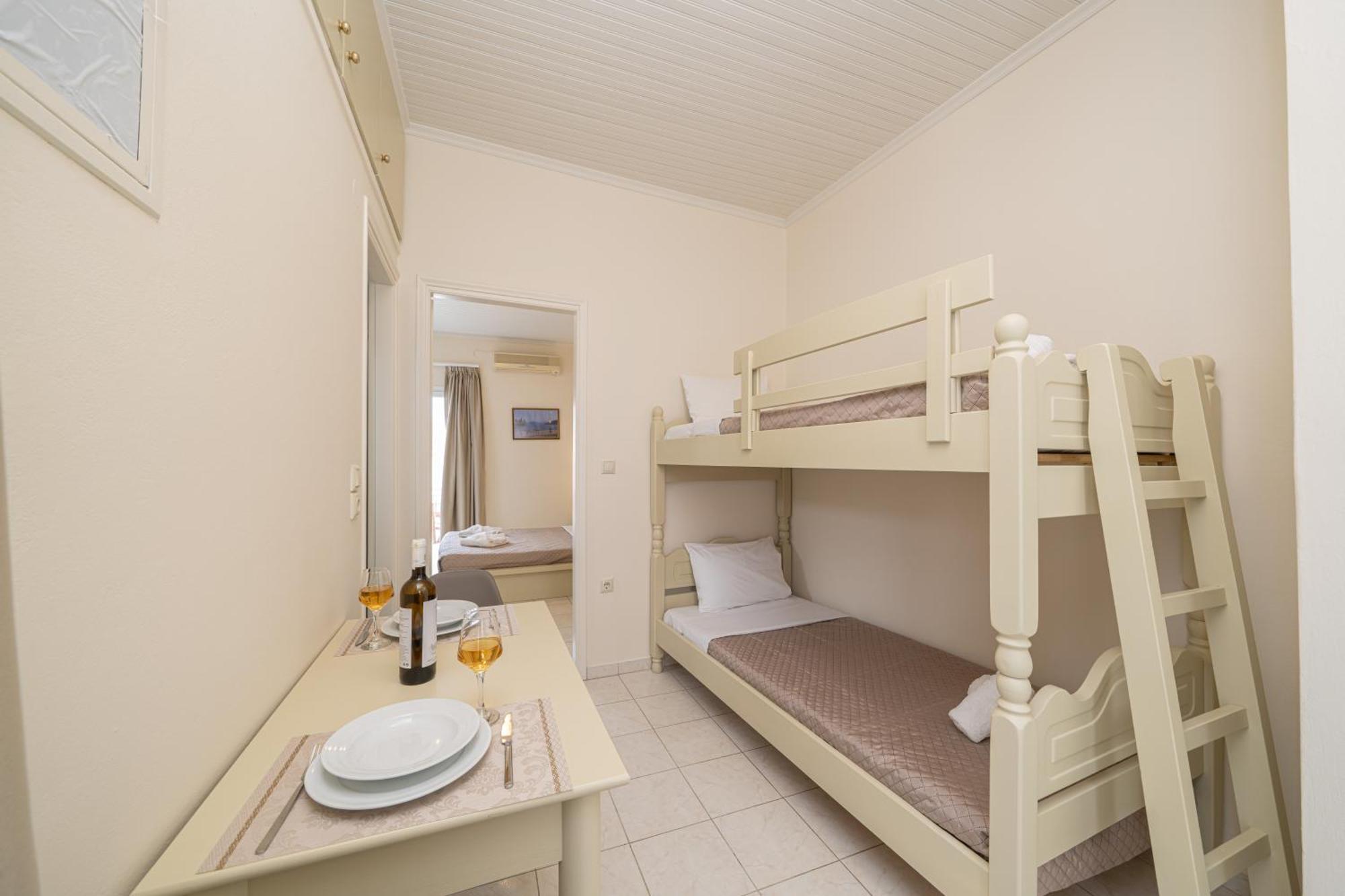 Makis Village-apartments Agia Efimia