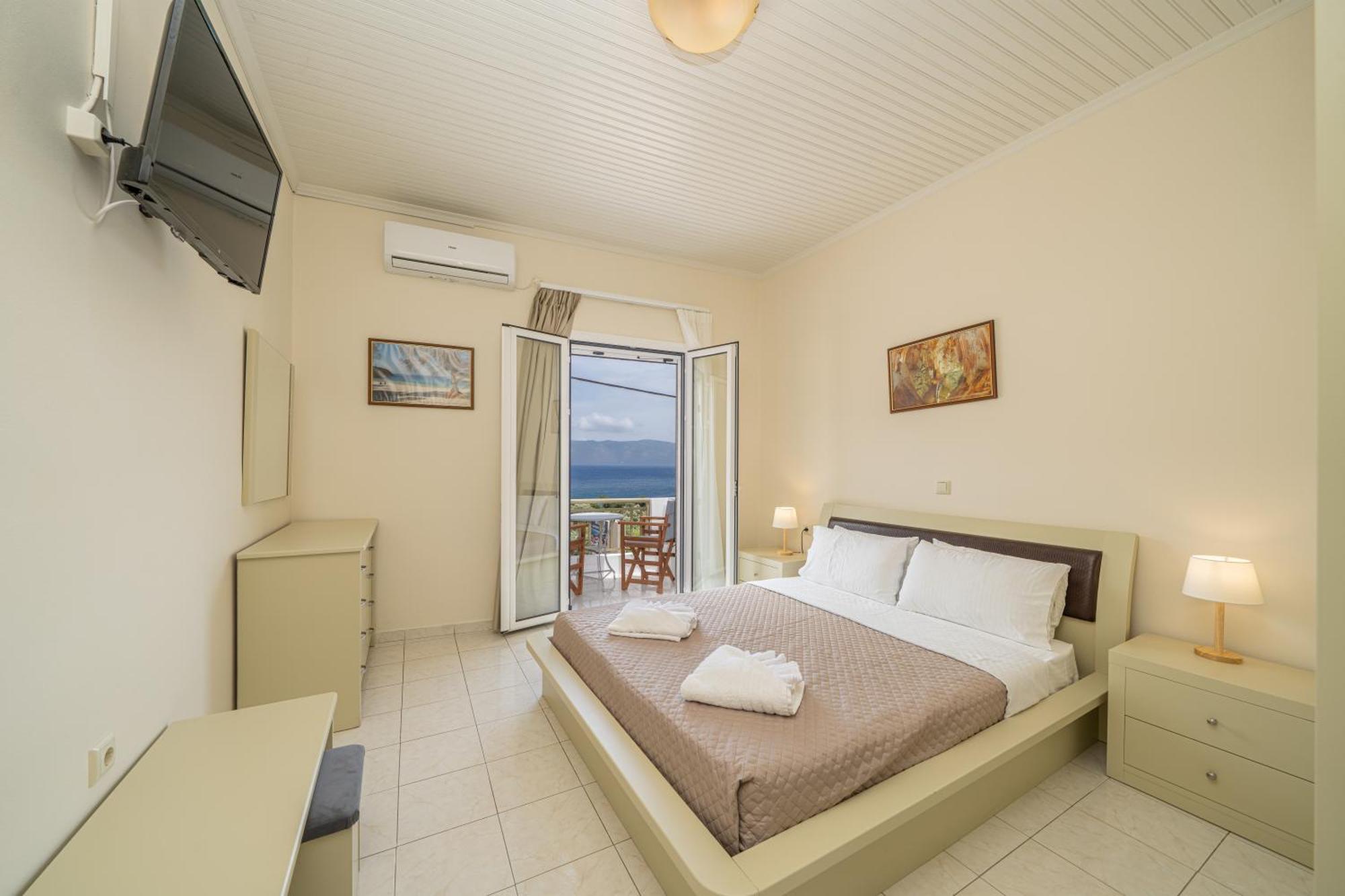 Makis Village-apartments Agia Efimia